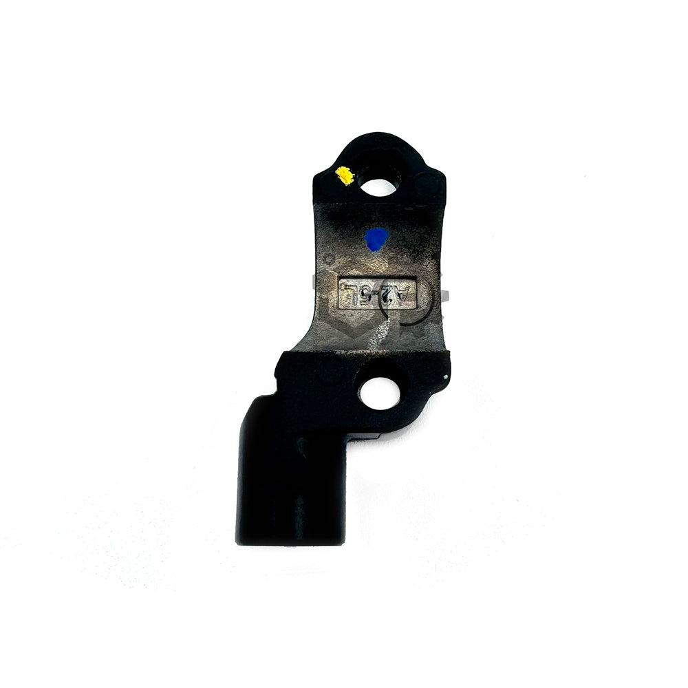 Mirror Holder Bracket Master Cylinder Left 2DP-F5867-00